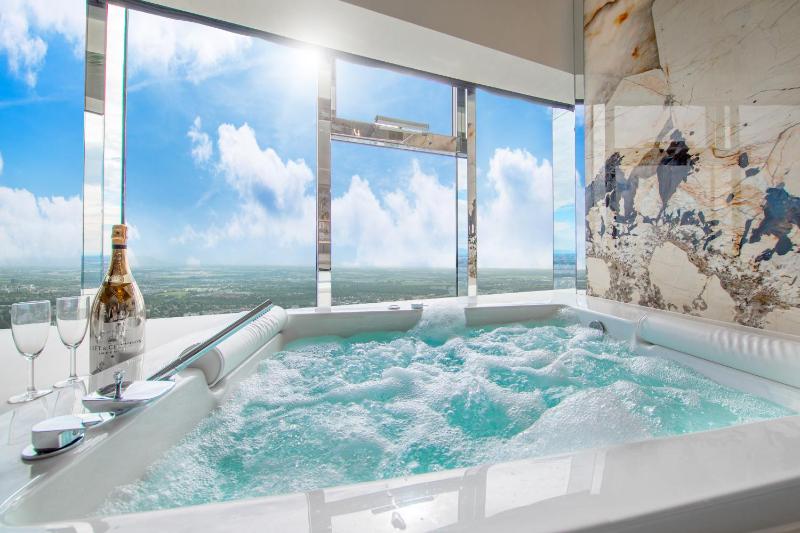 Apartamenty Sky Tower z Jakuzzi Przy Oknie by BQQK - image 22