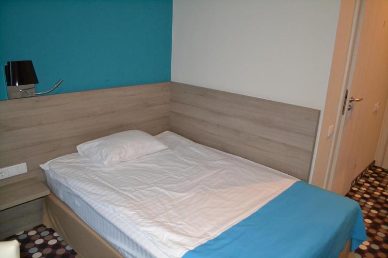 Classic Single Room image 3