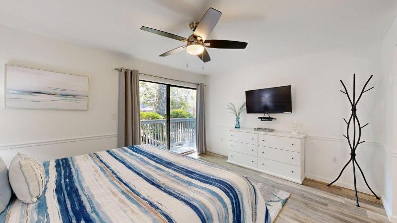 48 Hickory Cove - image 12