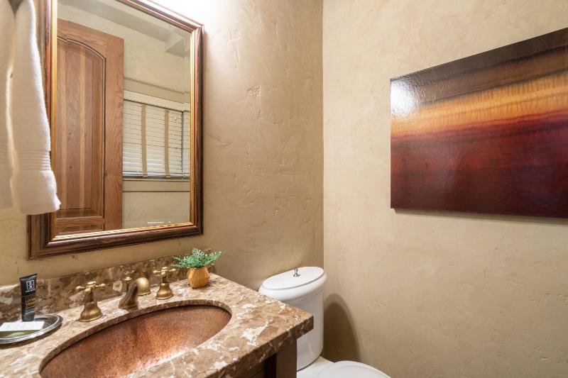 211 A South Oak by Exceptional Stays - image 2