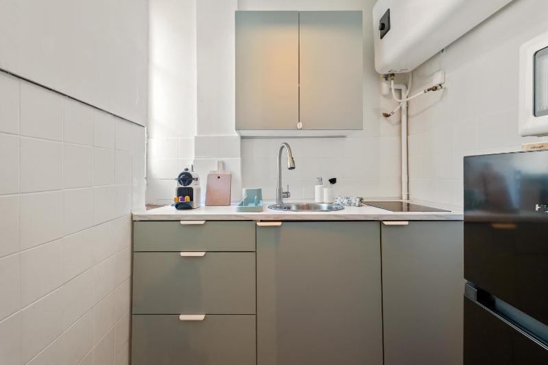 Nice Renting - CLEMENCEAU - Riviera Cocoon Calm Elegance Design - image 3