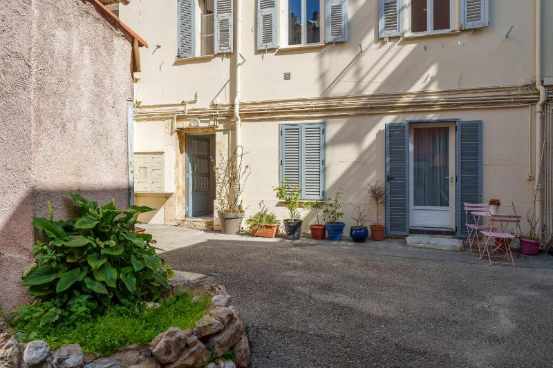 Nice Renting - CLEMENCEAU - Riviera Cocoon Calm Elegance Design - image 14
