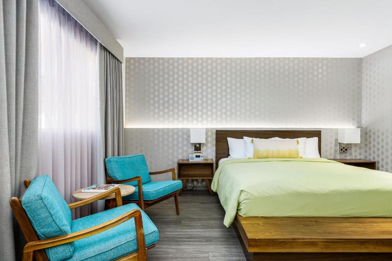 Skylark Hotel - image 25