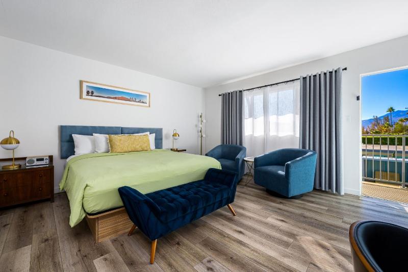 Skylark Hotel - image 7