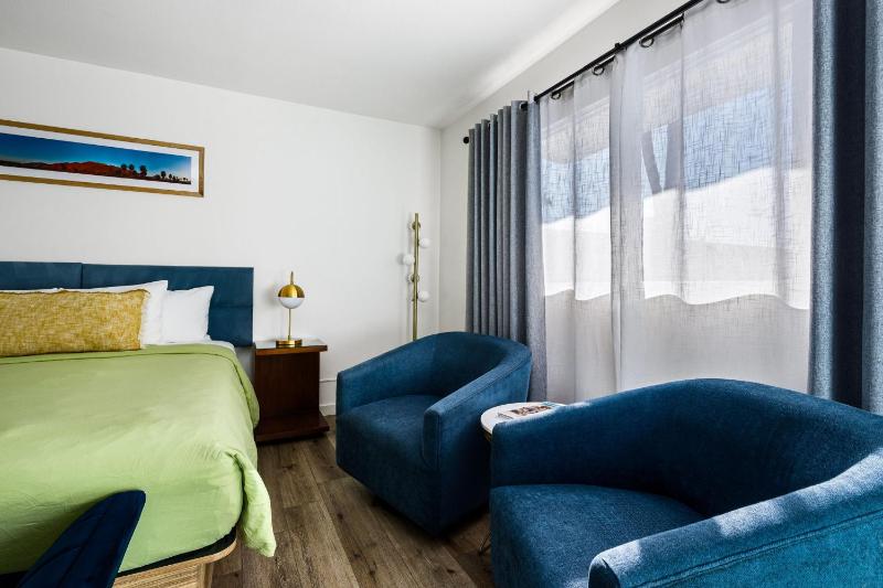 Skylark Hotel - image 35