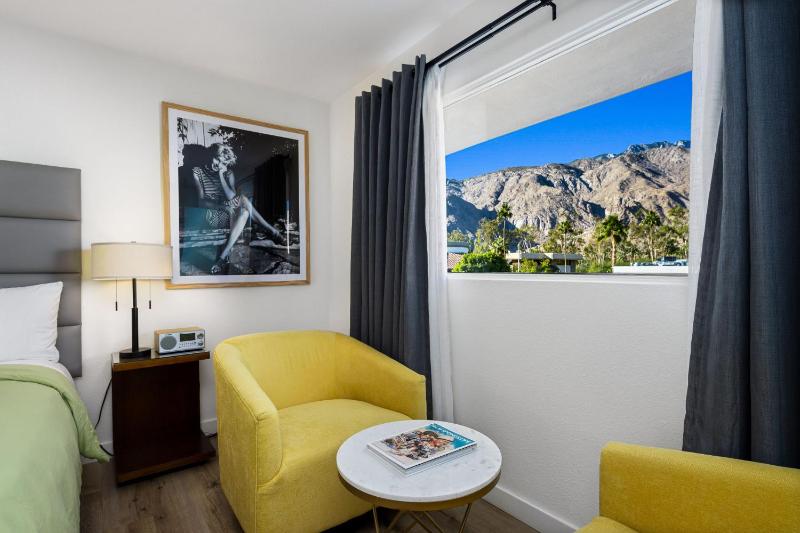 Skylark Hotel - image 23