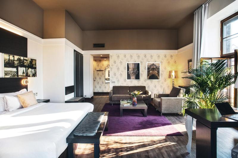 Junior Suite image 3