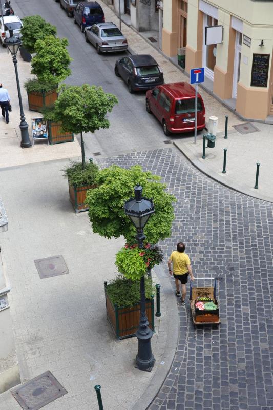 Small Studio image 2