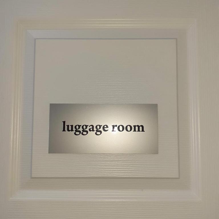 Large Studio - Ground Floor image 2