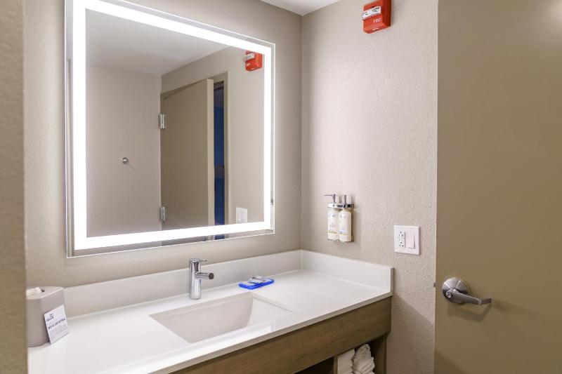 King Suite image 4