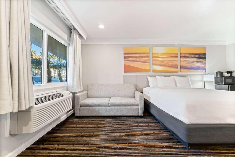 King Room with Mobility/Hearing Impaired Access - Non-Smoking image 1