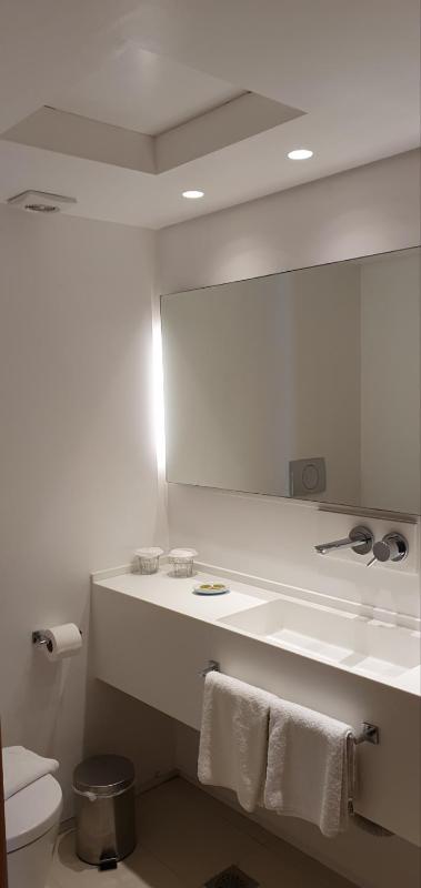 Comfort Room with Partial Sea View image 3