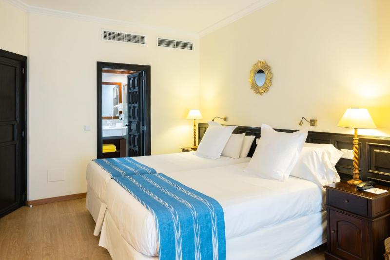 Junior Suite image 3