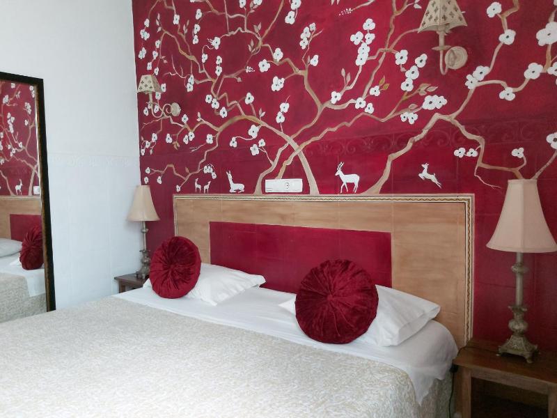 Double Room image 2