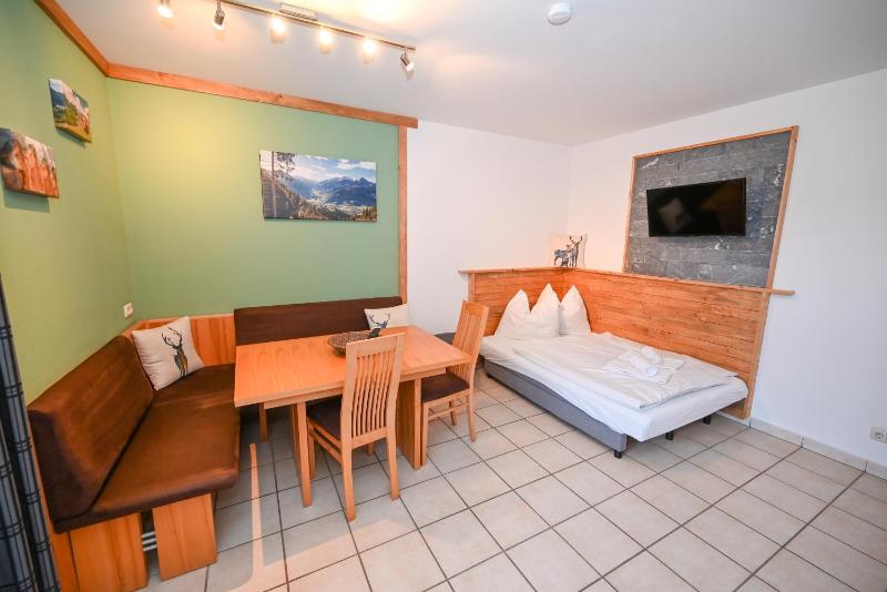 Apartment with Terrace image 4