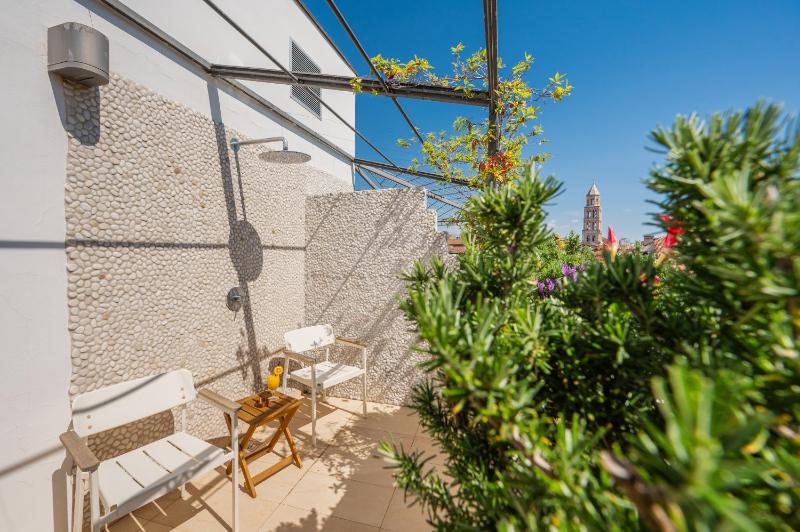 Premium Suite with Terrace and Old Town View image 3