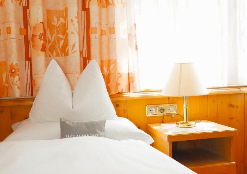 Single Room image 2