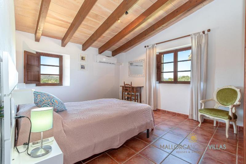VILLA CAL MERCADER - image 9