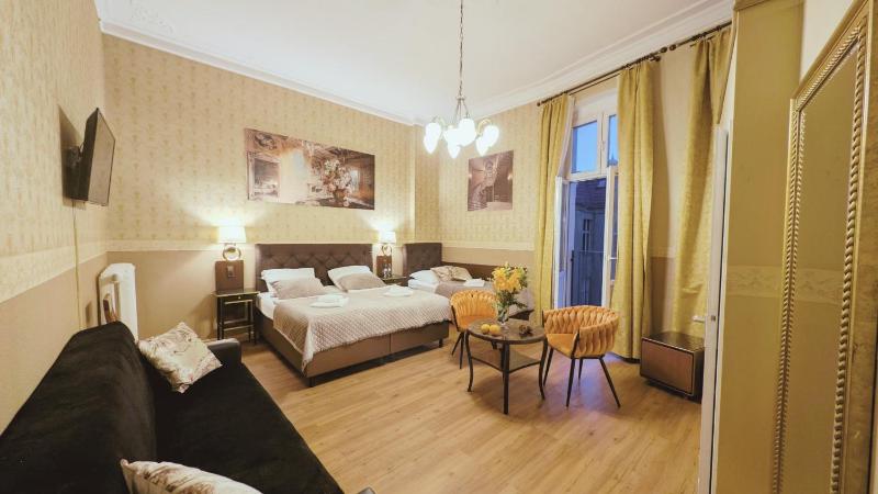 Triple Room image 1