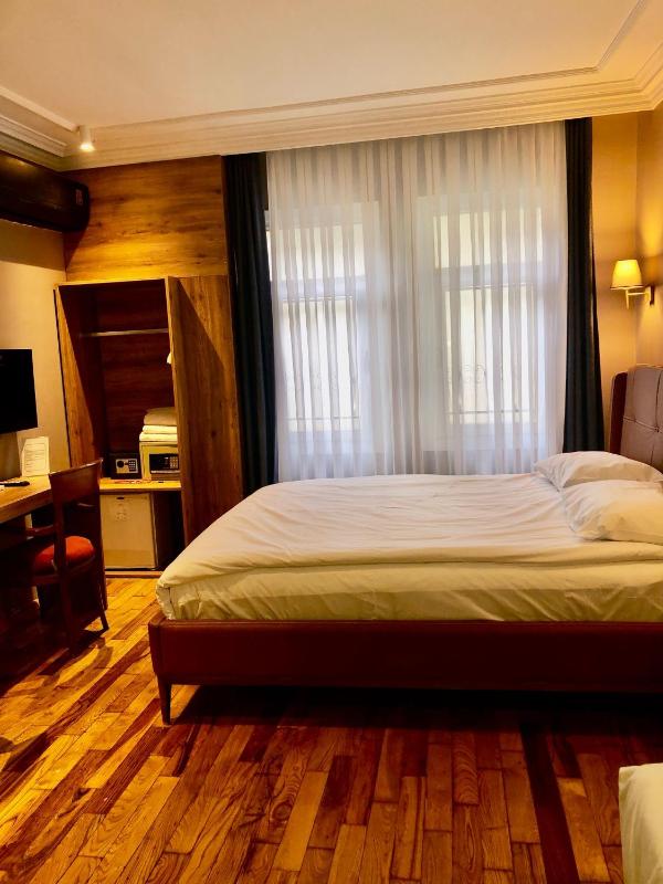 Triple Room image 4