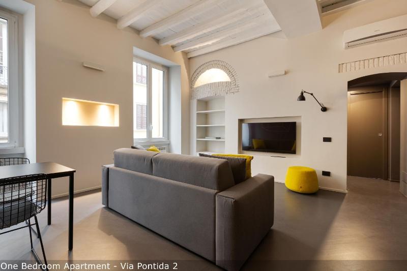 Appartamento con 1 Camera da Letto - Via Pontida 2 image 1