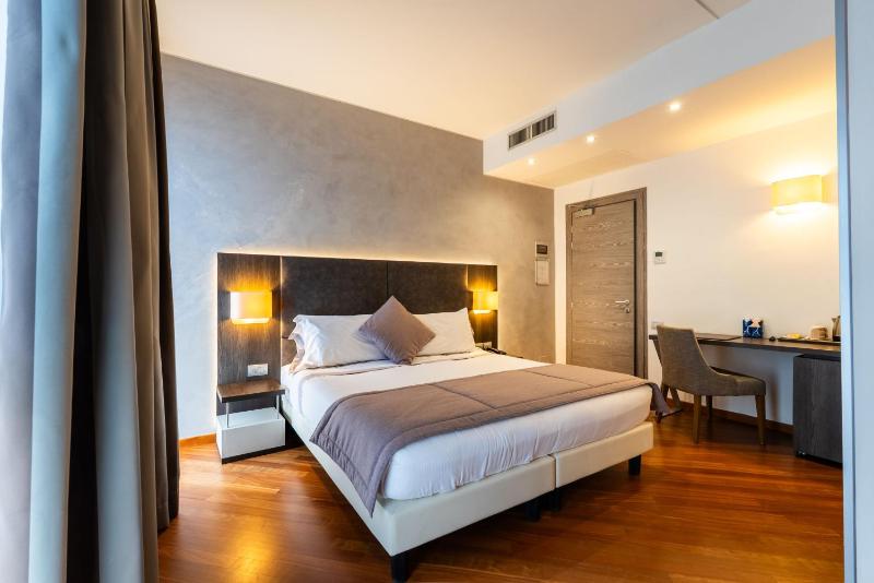 Superior Double or Twin Room image 1