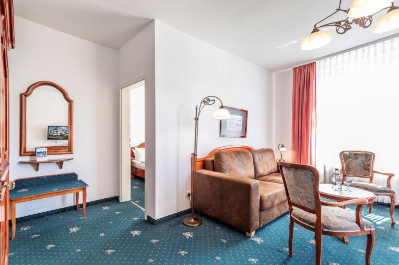 Suite with Balcony image 4