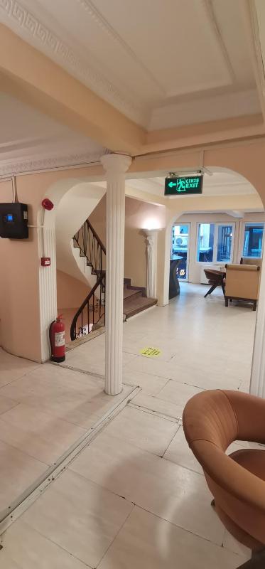 Taksim Hotel Şato - image 14