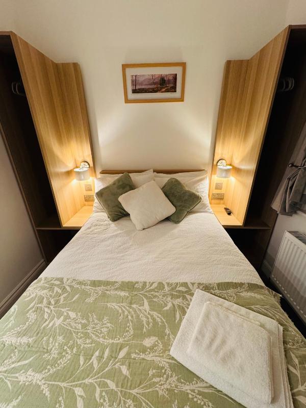Denecrest Guest House - image 2