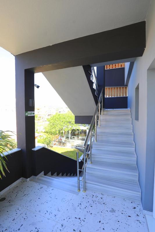 Hotel Golden Oak - image 4