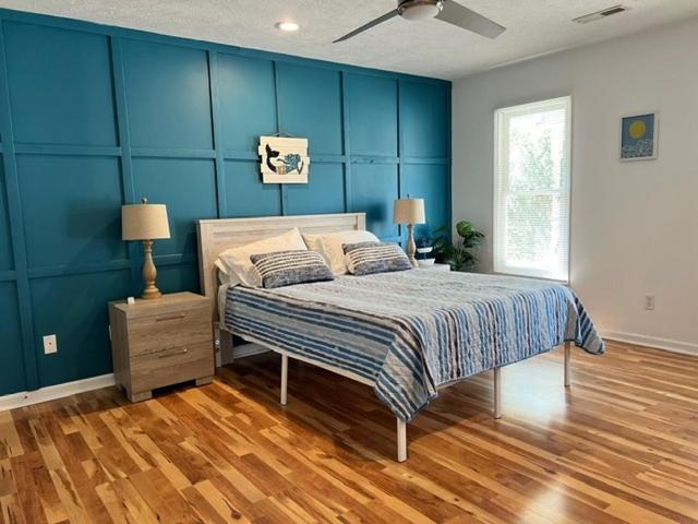 604 Wedgewood home - image 23
