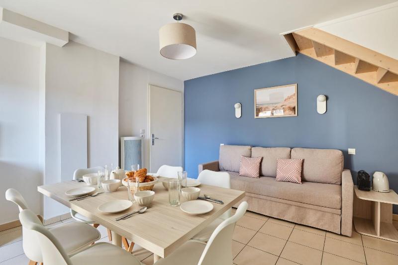 Apartment (3-6 Adults) image 4
