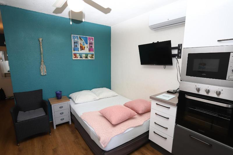 Studio au centre de St Cyp plage - image 2