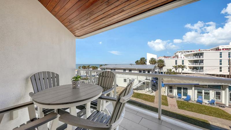 Ten35 Seaside Rentals - image 28