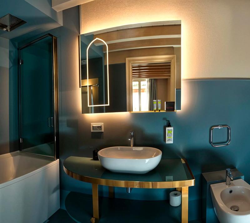 Superior Suite image 2