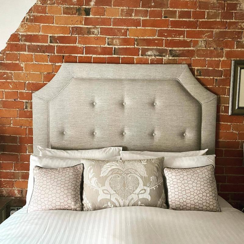 Standard Double Room image 3