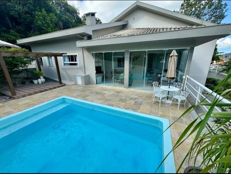 Casa Aconchegante com piscina - image 16