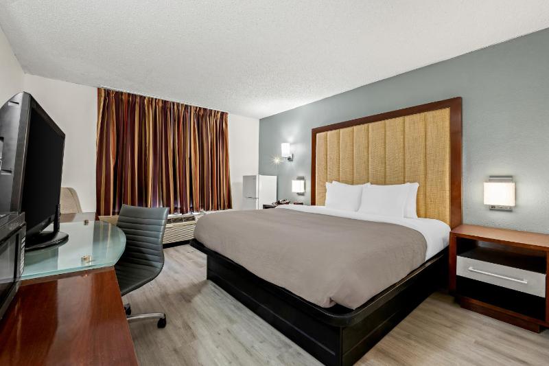 King Room - Disability Access/Non-Smoking image 3