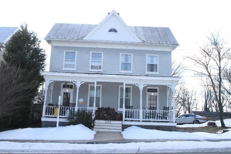 One-Bedroom House image 1