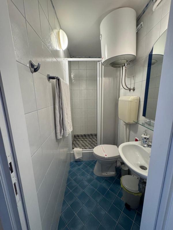 Ada Apartments - image 15