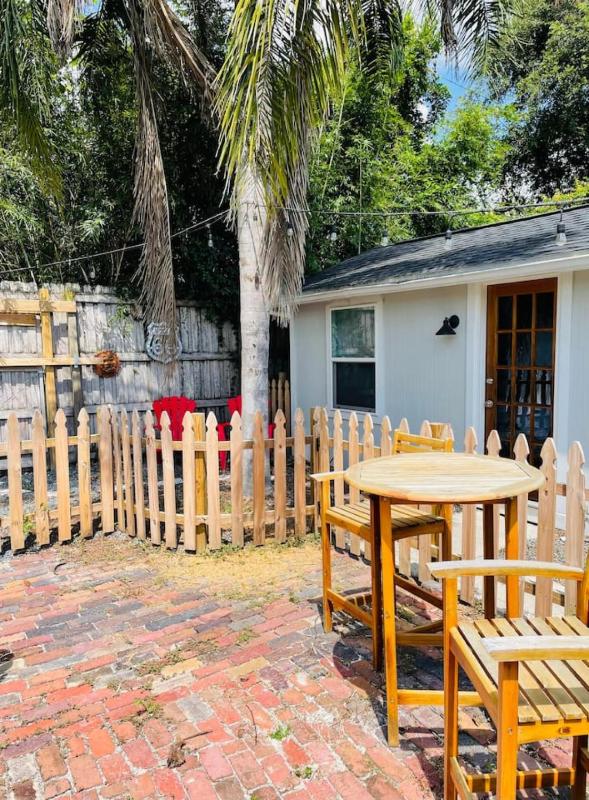 Secret Garden of Avondale - image 10