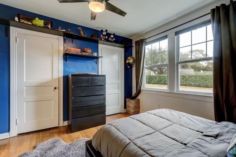 Happy Coastal Cottage for 6 - image 8