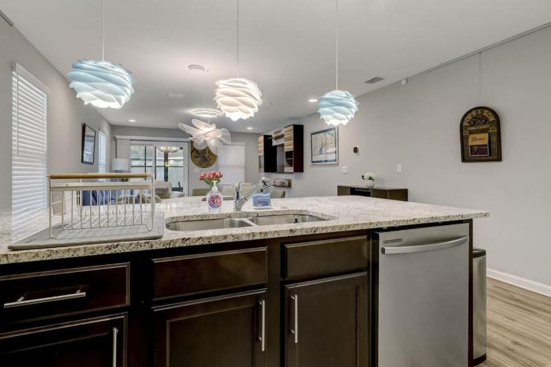Sapphire Echo for 6 (convenient for downtown) - image 40