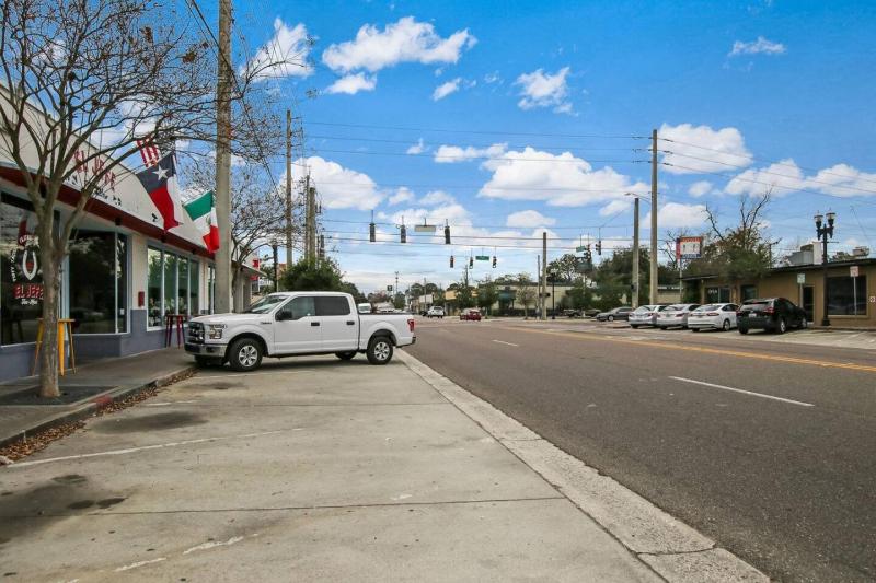 Sapphire Echo for 6 (convenient for downtown) - image 8