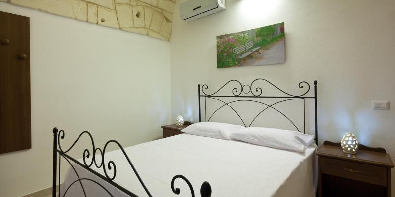 Two-Bedroom House image 2