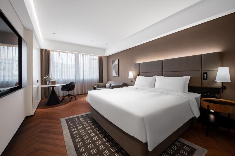 Intercity Hotel Hangzhou West Lake Wulin Plaza - image 9