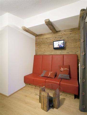 Double Room image 3