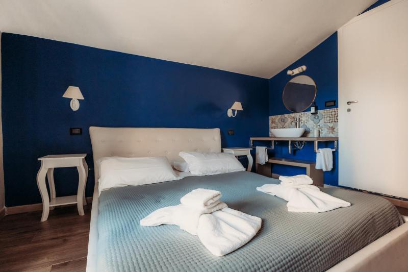 Superior Double Room image 3