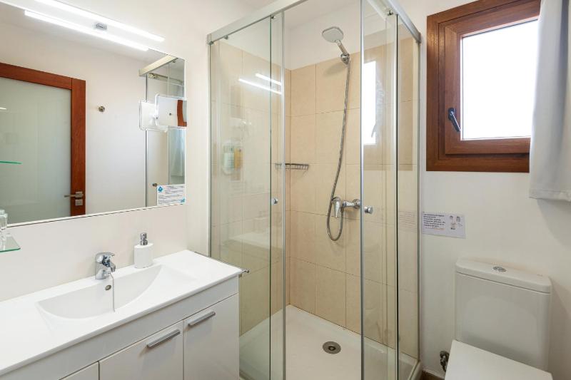 Double room with Patio or Terrace image 4