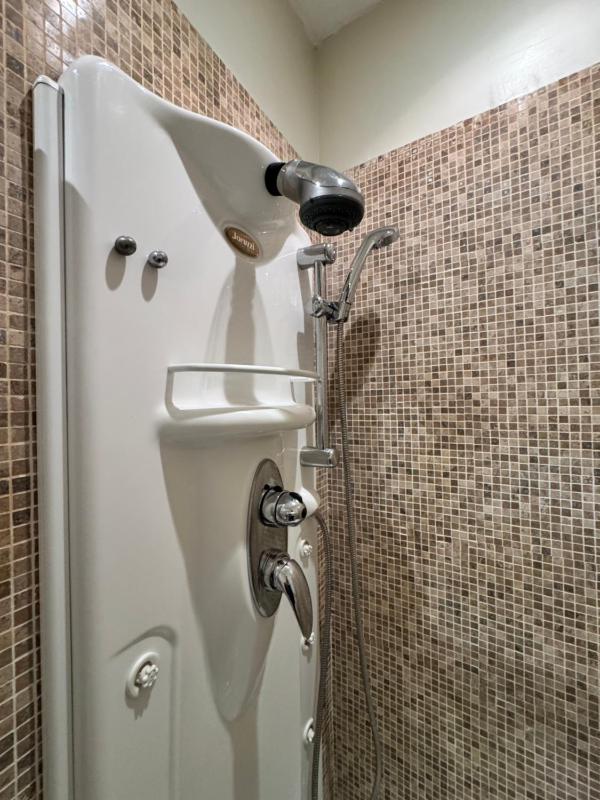 Superior Triple Room image 3